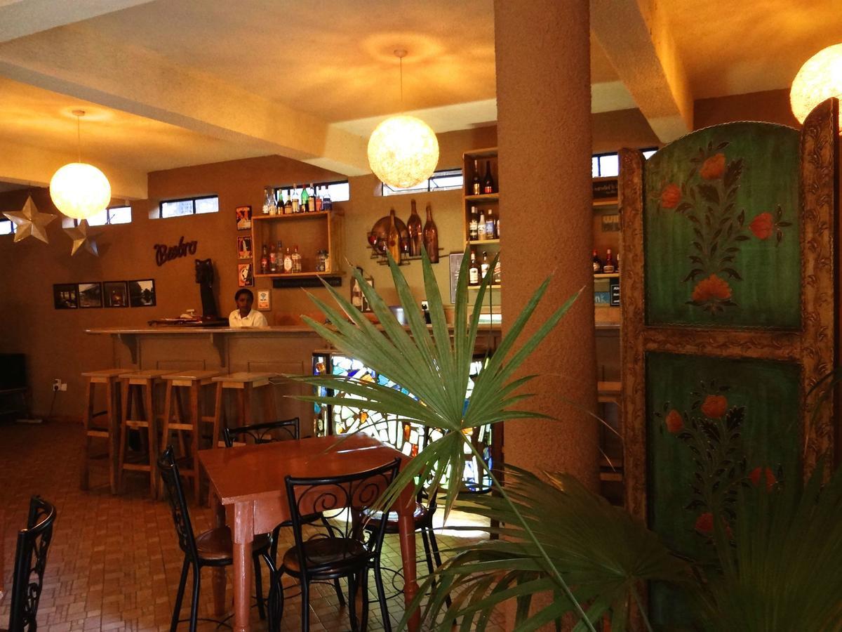 Ikweta Country Inn Maua Kaathene Bagian luar foto